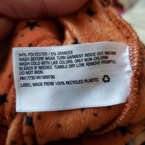 Cat & Jack | 1 Graphic Tee & 1 Velour Star Patterned Pants | S - Picture 8 of 8